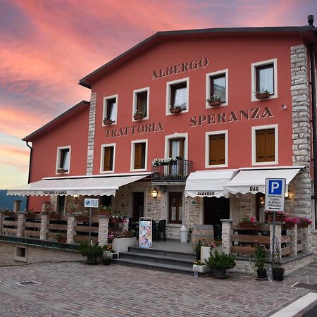 Albergo Trattoria Speranza Foza エクステリア 写真