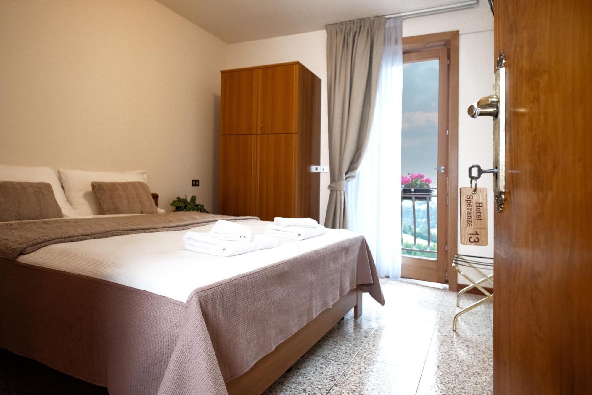 Albergo Trattoria Speranza Foza エクステリア 写真